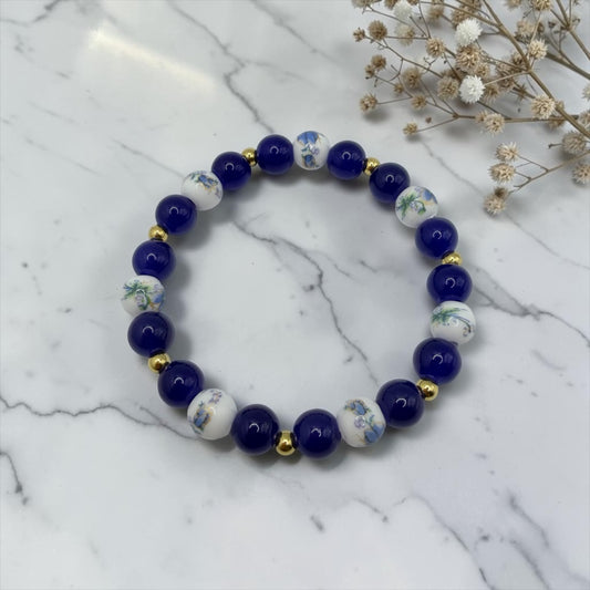 Handgemachtes Perlenarmband aus Edelstein- und Keramikperlen